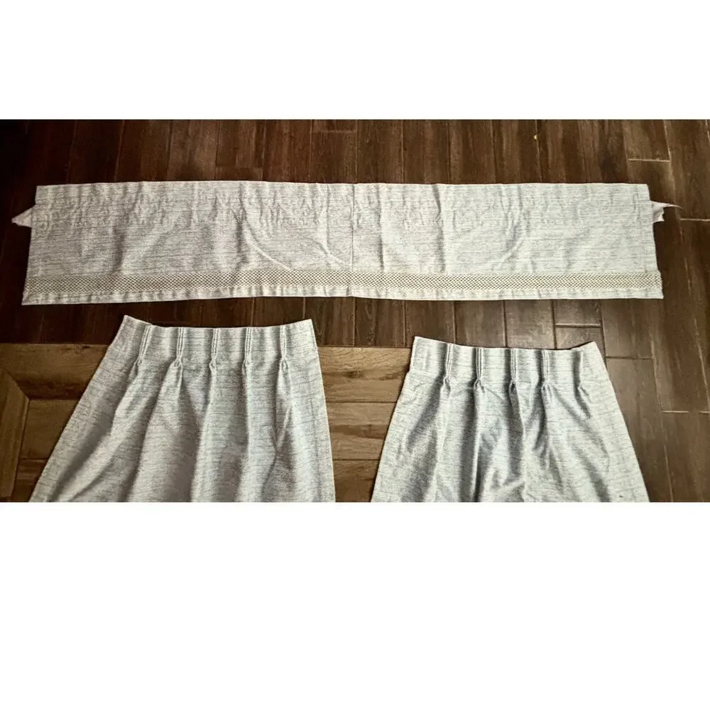 VTG 2‎ Panels Pinch Pleat Curtains Valance Blackout Soft Light Blue USA 24